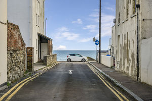 Sandgate- click for photo gallery